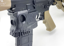 Load image into Gallery viewer, Skull Magwell For M4 AEG
