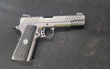 Load image into Gallery viewer, USED    WE Tech Full Metal Knighthawk 1911 Gas Blowback Airsoft Pistol (SILVER)
